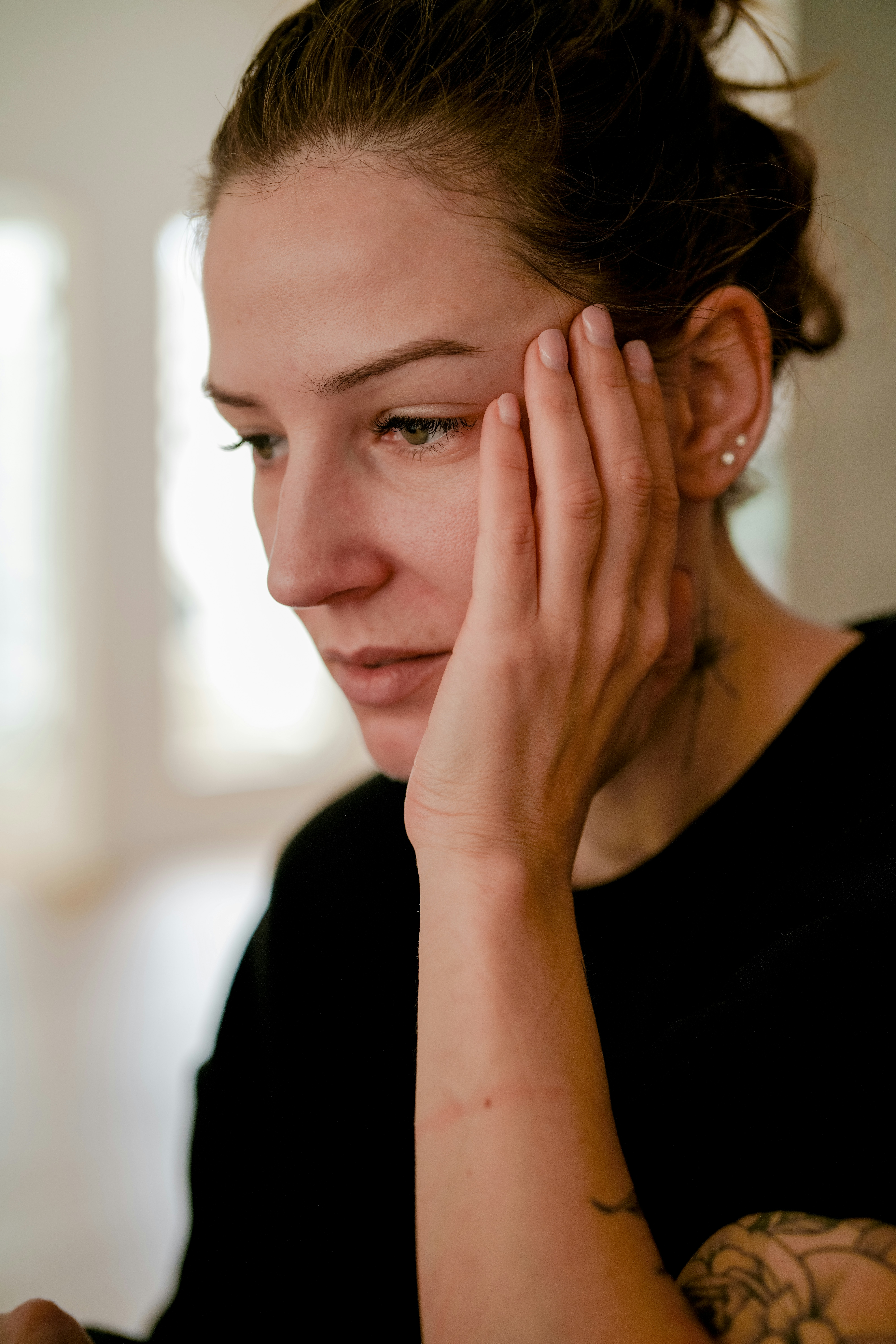 A woman with decision anxiety